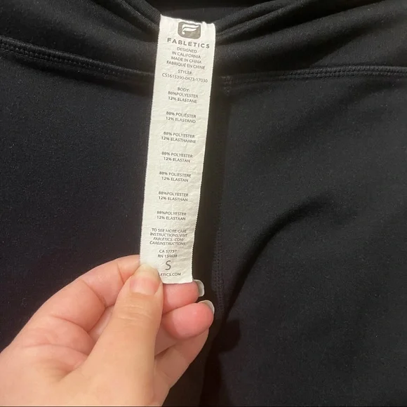 Fabletics Athletic Workout Back Pockets Capri Leggings - Picture 5 of 11